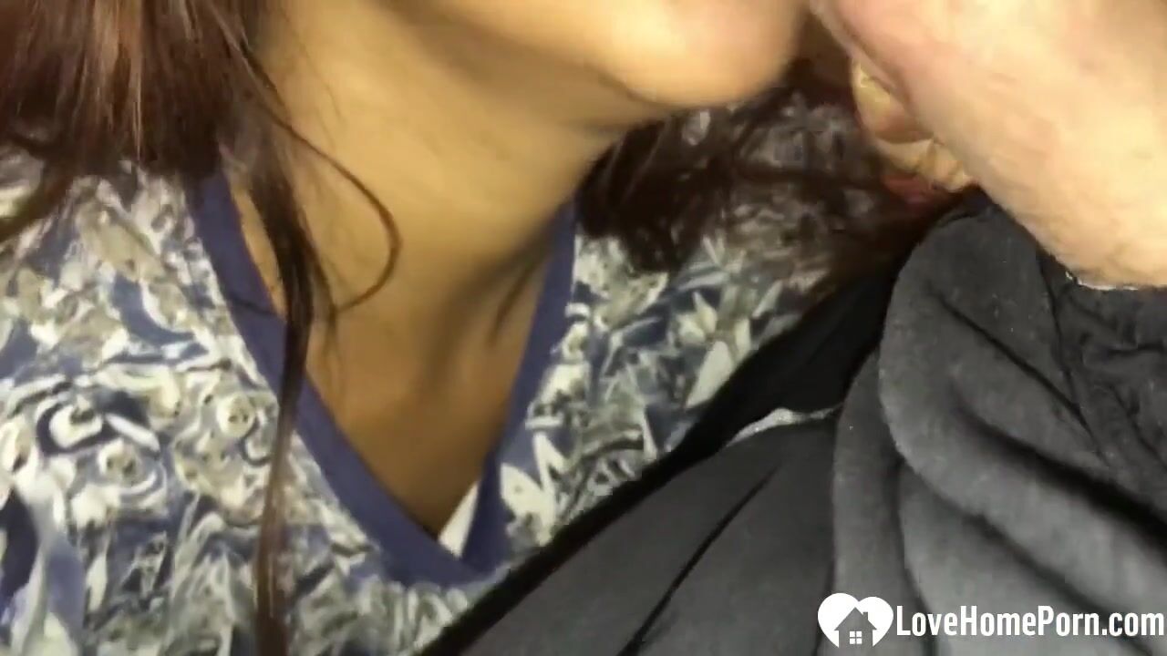 Amazing Asian babe agreed to made a homemade sex tape