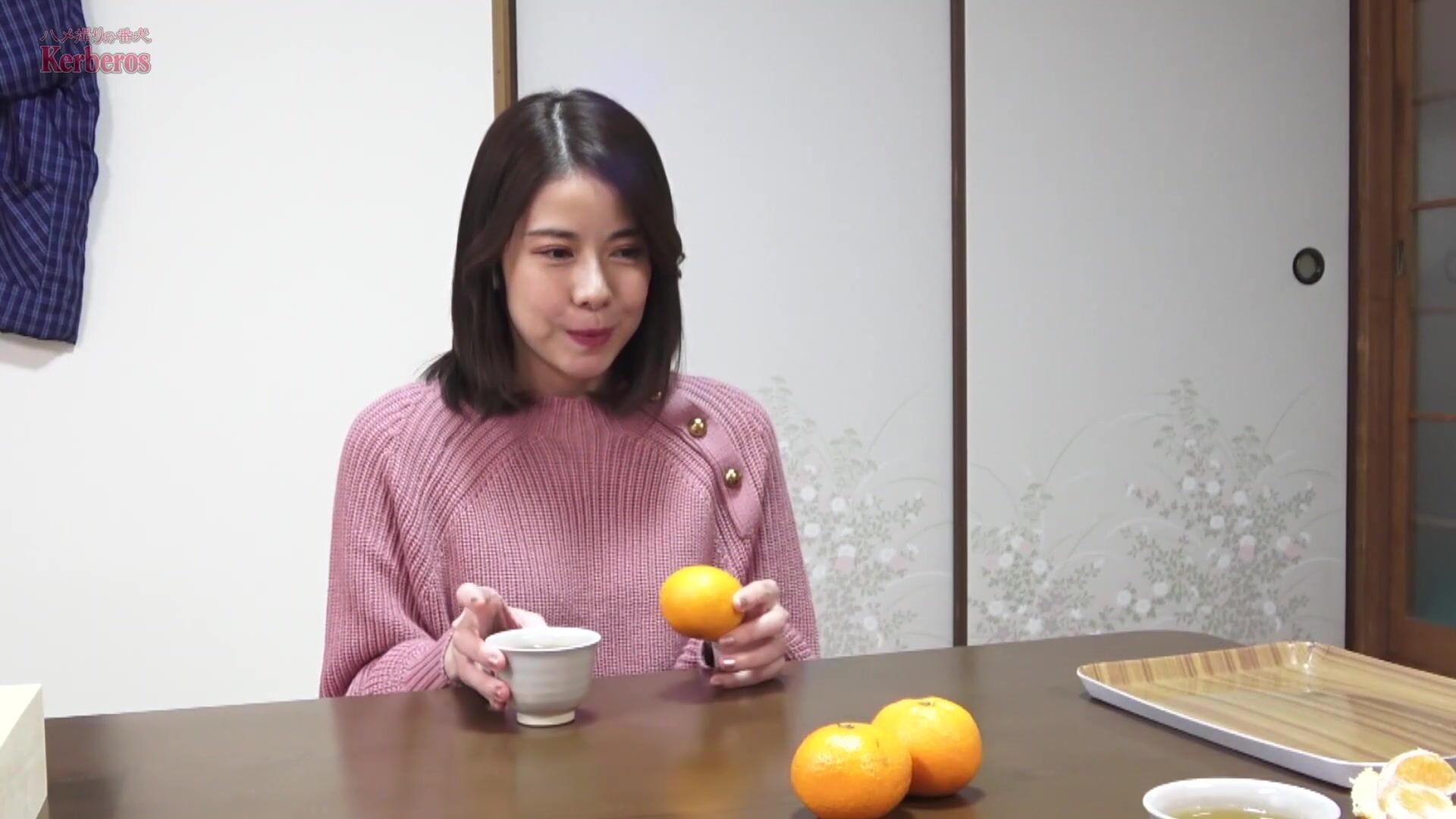 FC2-PPV-1887986 JAV Uncensored->->Unable to find Product.->【無修正ｘ個人撮影】人の奥さん愛奴6号　こたつの中でみかんを食べながら相談を聞いていたらムラムラしたので、こたつの中で足の指でイタズラ…そして美乳をユサユサさせてみた